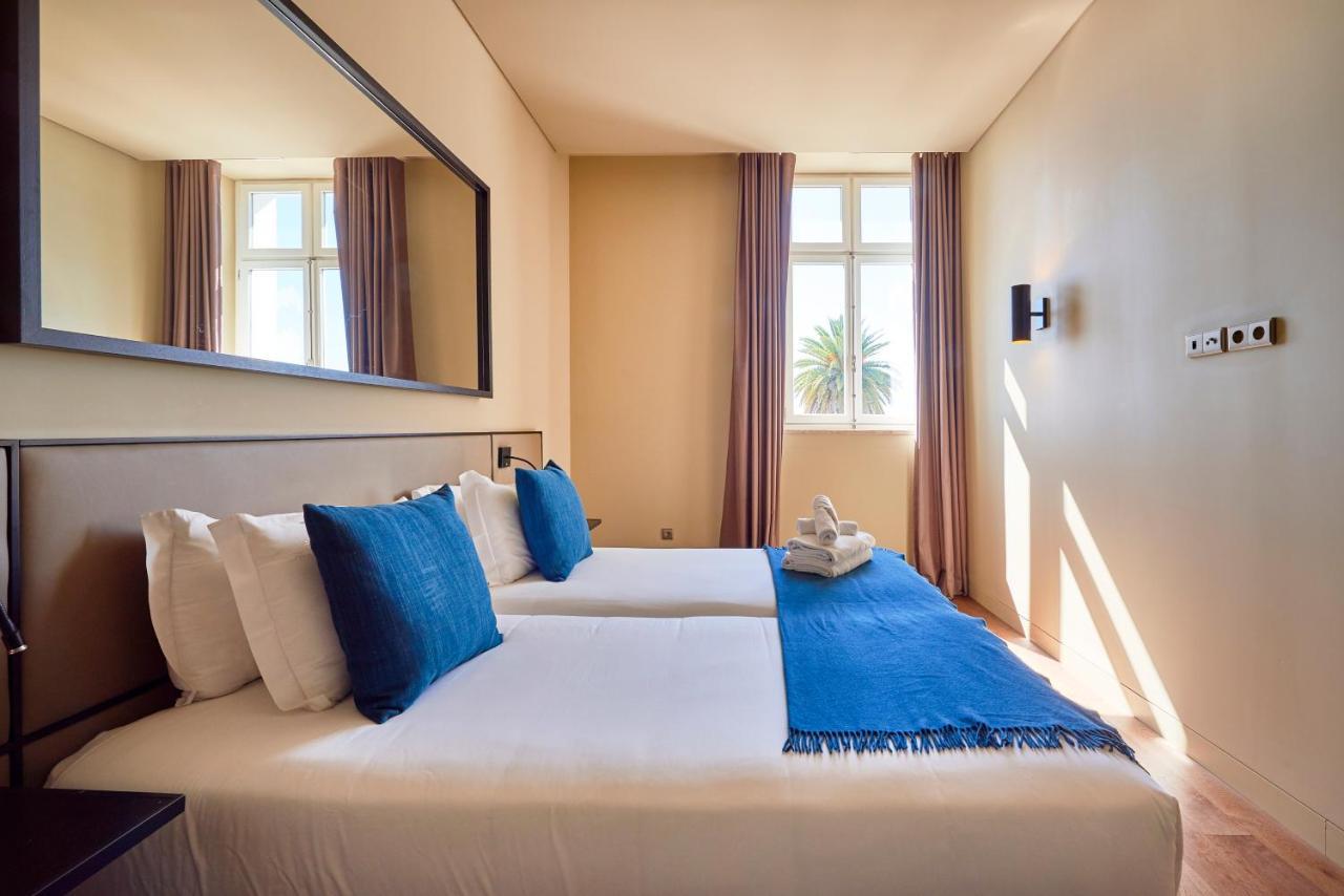 Deluxe One-Bedroom Apartment River View