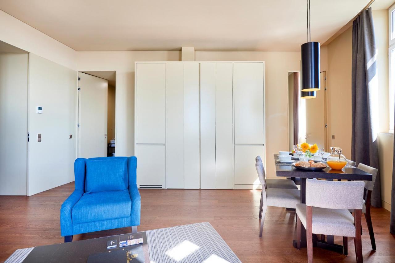 Superior One-Bedroom Apartment